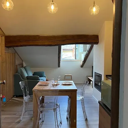 Belabri - Charme&comfort -mansarde E Apartment *