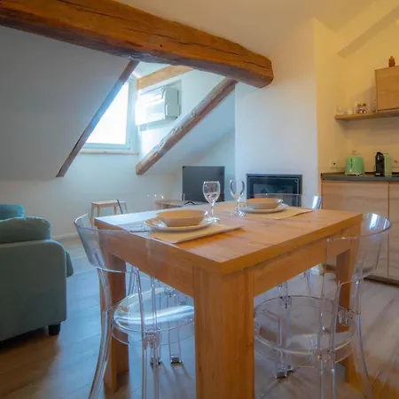 Belabri - Charme&comfort -mansarde E *