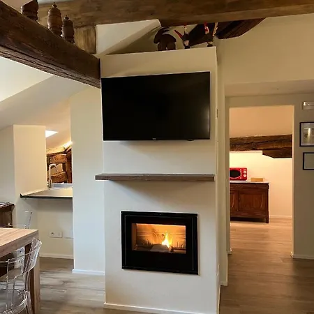 Belabri - Charme&comfort -mansarde E Apartment