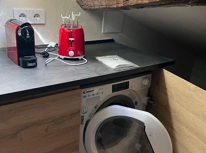 דירה Belabri - Charme&comfort -mansarde E אאוסטה