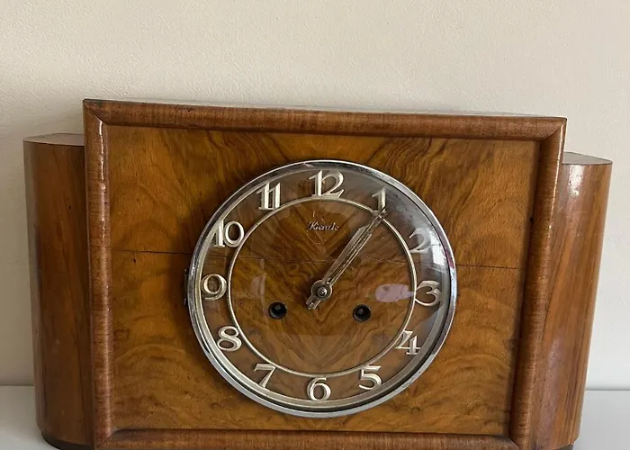 Belabri - Charme&comfort -mansarde E דירה *