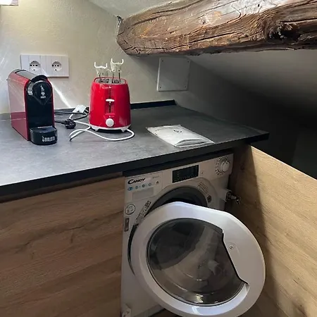 아파트 Belabri - Charme&comfort -mansarde E 아오스타