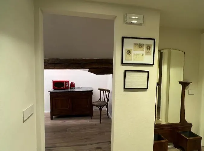 Belabri - Charme&comfort -mansarde E Apartment Aosta